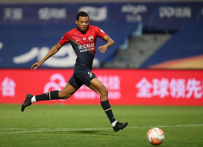 福建黑龙江佳兆业防守坚毅,成功击败对手(曾建祥挂职原因) 福建黑龙江佳兆业防守坚毅,成功击败对手(曾建祥挂职原因)