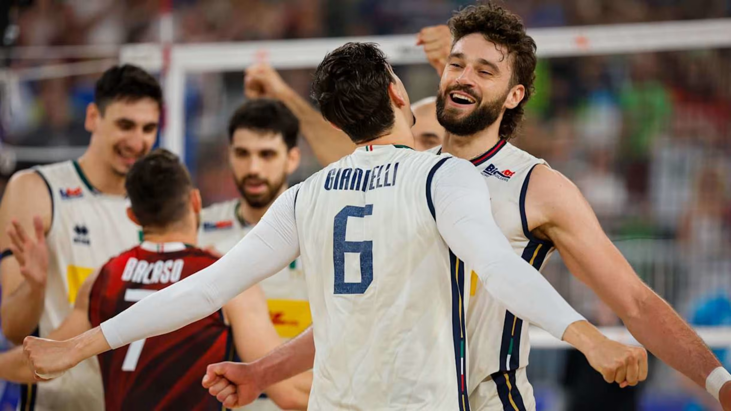 开云电竞官网-包含意大利联赛风云变幻，一场激烈的对决即将上演的词条