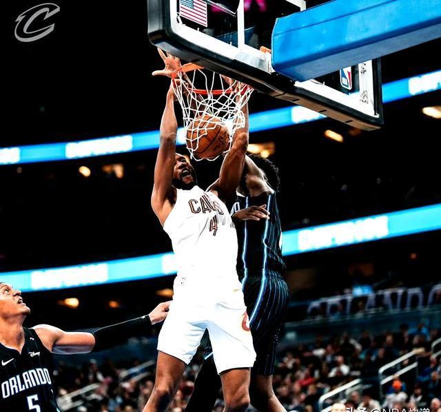 包含意大利联赛风云变幻，一场激烈的对决即将上演的词条