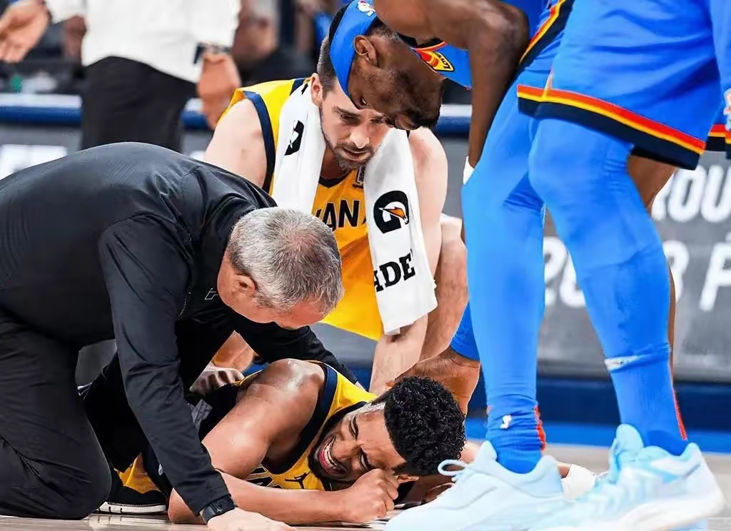 步行者惜败小牛，球队展现团结拼搏精神的简单介绍